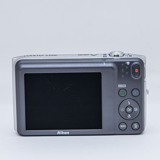 Nikon COOLPIX S3500 シルバー