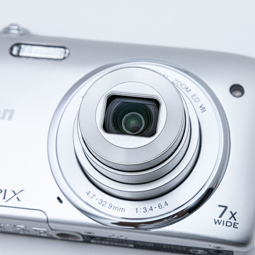 Nikon COOLPIX S3500 シルバー