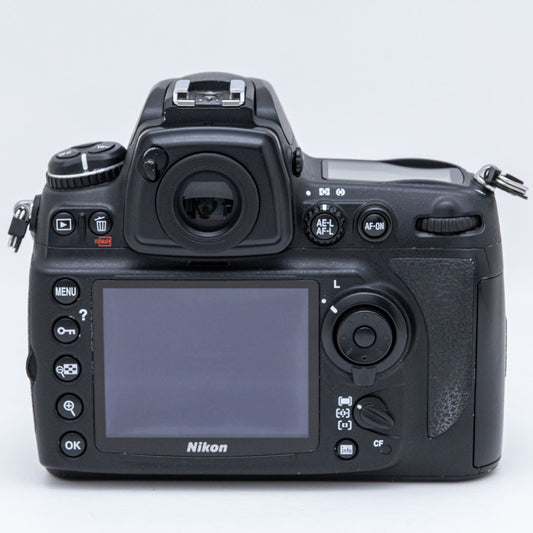 Nikon D700