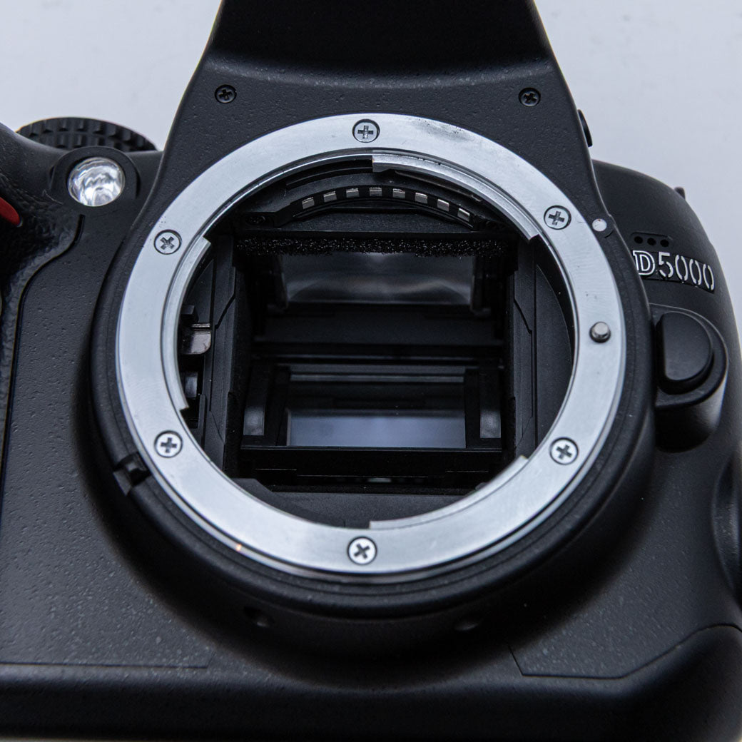 Nikon D5000