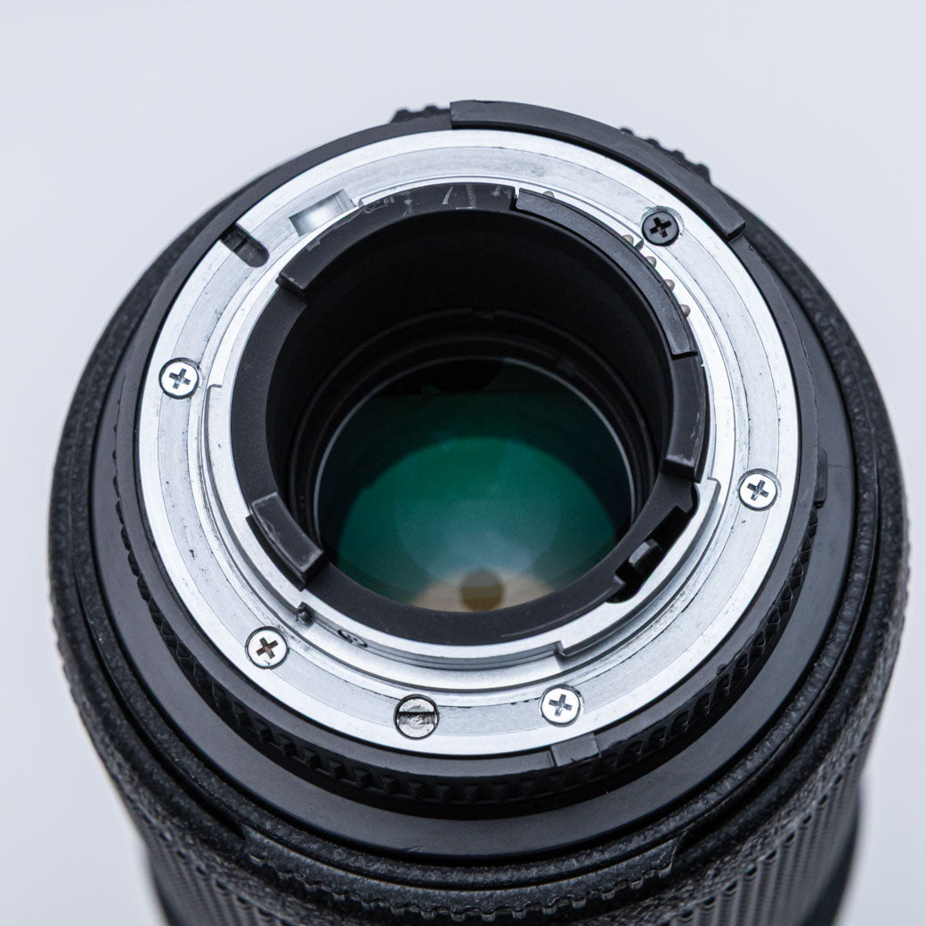 Nikon AF 80-200mm F2.8 D 直進