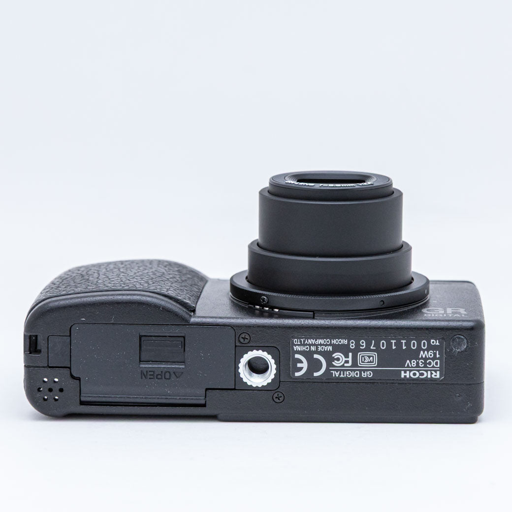 RICOH GR DIGITAL