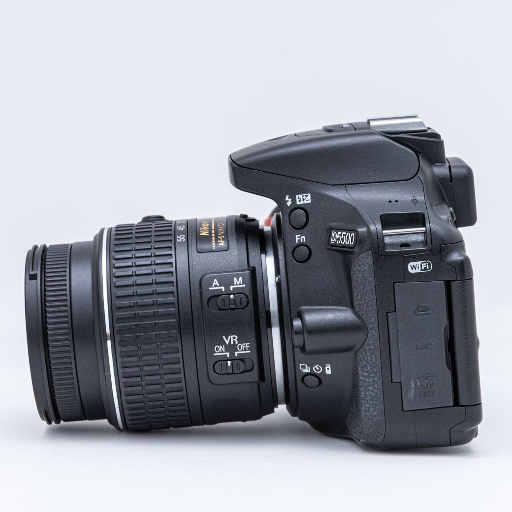 Nikon D5500, AF-S DX 18-55mm F3.5-5.6 G VR II