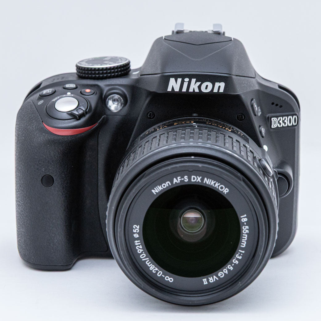 Nikon D3300, AF-S DX 18-55mm F3.5-5.6 G VR II