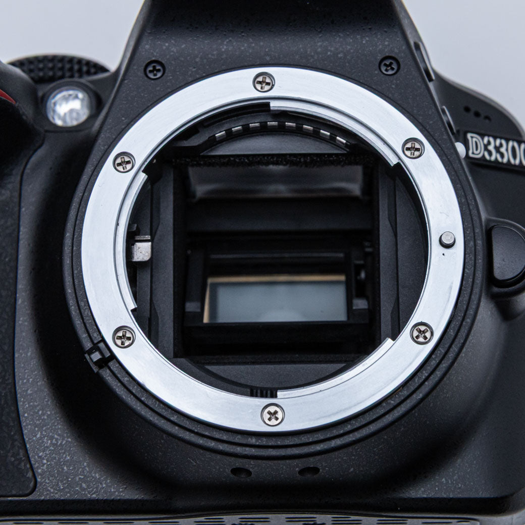 Nikon D3300, AF-S DX 18-55mm F3.5-5.6 G VR II