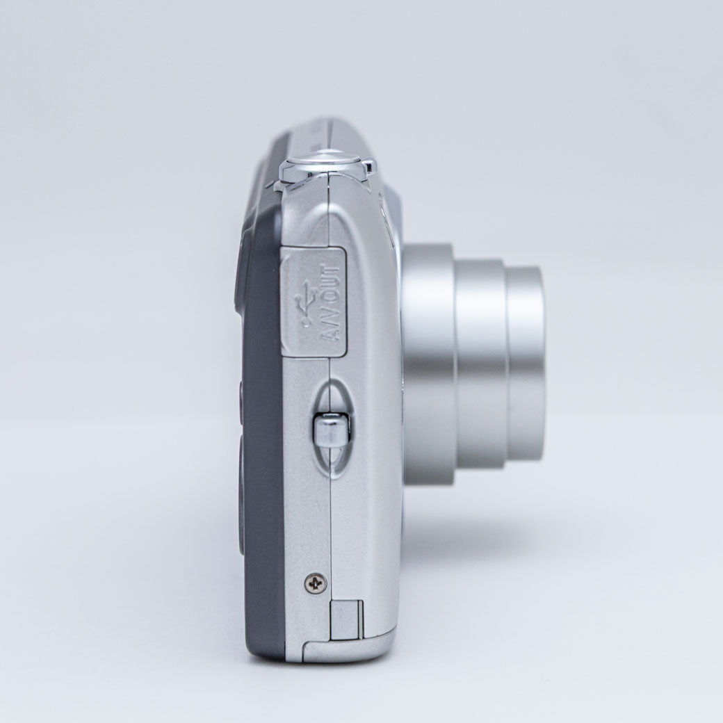 Nikon COOLPIX S3500 シルバー