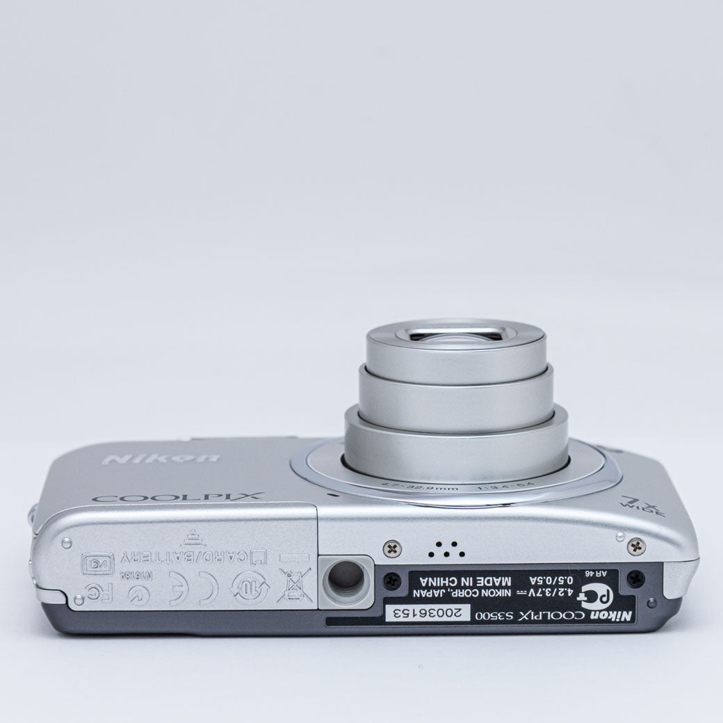 Nikon COOLPIX S3500 シルバー