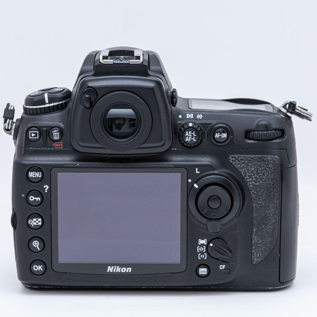 Nikon D700