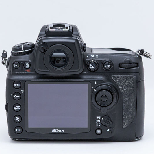 Nikon D700