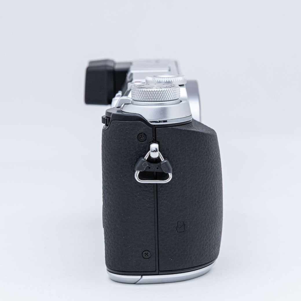 Panasonic DMC-GX7 シルバー