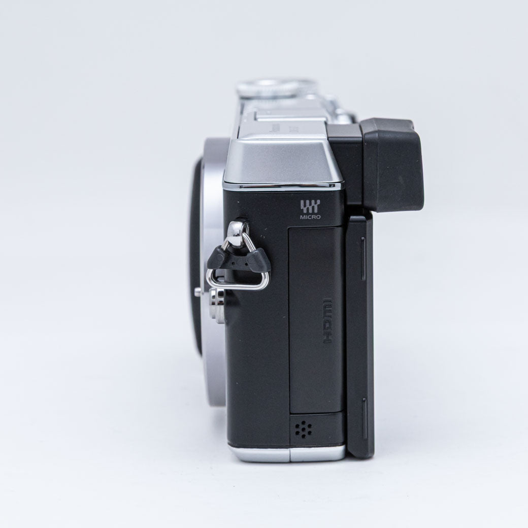 Panasonic DMC-GX7 シルバー